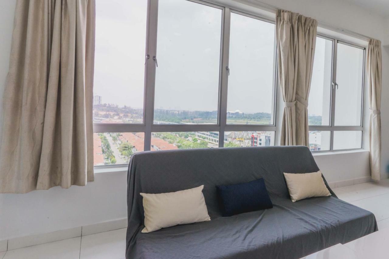 Shawn'S Akademic Suites Sky View B#11-27 Джохор-Бару Экстерьер фото